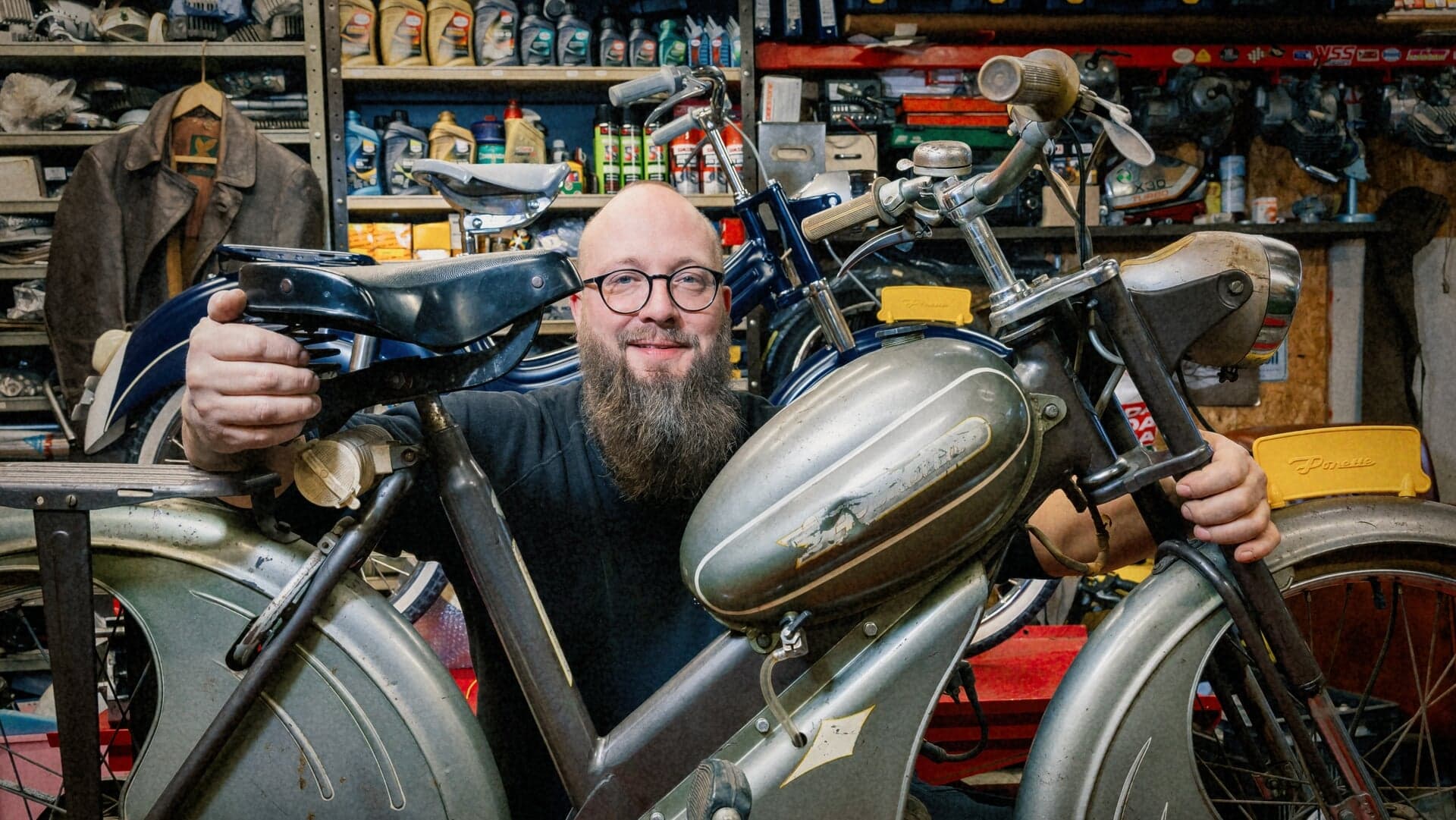 Remco Foppen geinterviewd over lokale likeuren en Remcolie