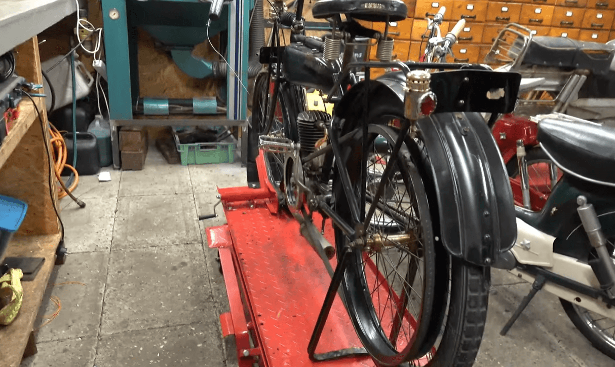 Een kijkje achter de schermen bij De Brommer Winkel Voorthuizen